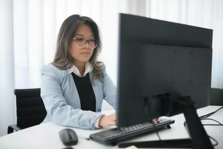 employee-monitoring-systems-in-business
