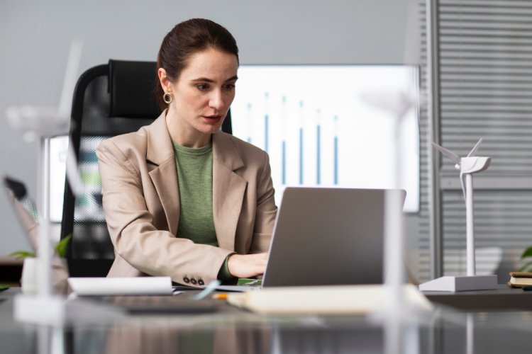 employee-performance-monitoring-program